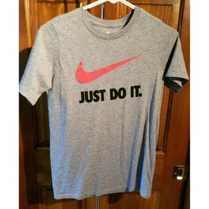 Nike Boys T-Shirt Size Youth L large 'Just Do It'